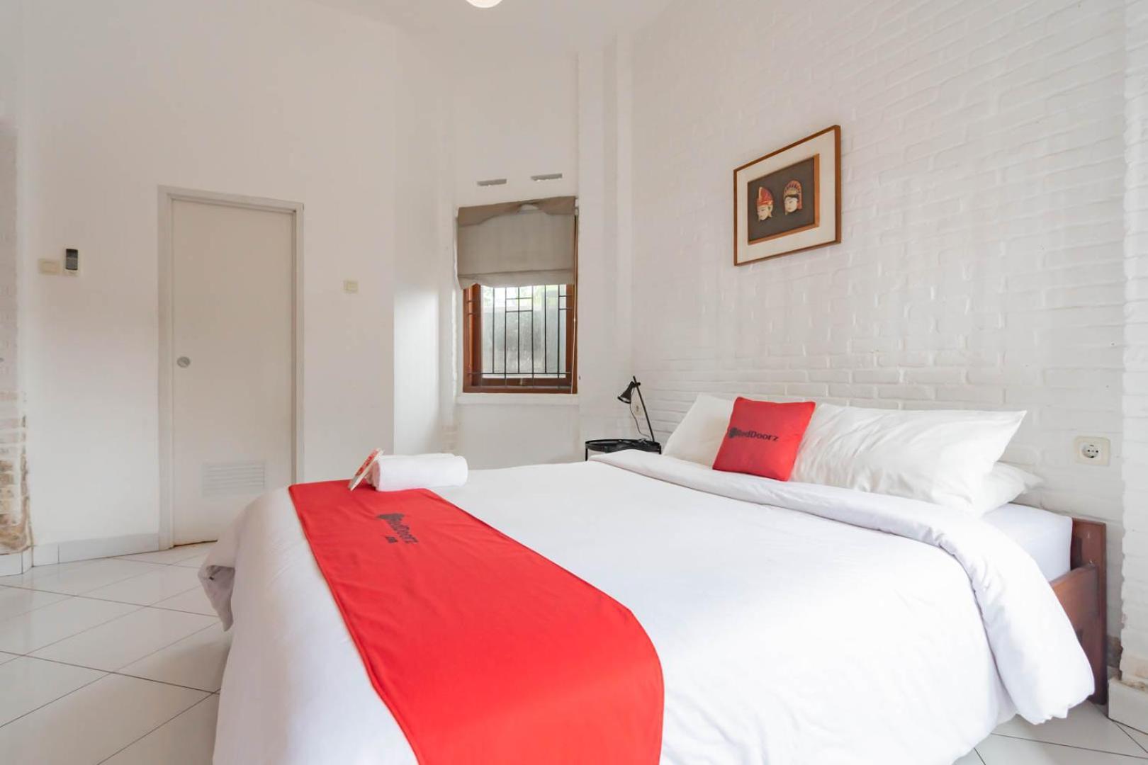RedDoorz Plus near Dago Pakar Bandung Exterior foto